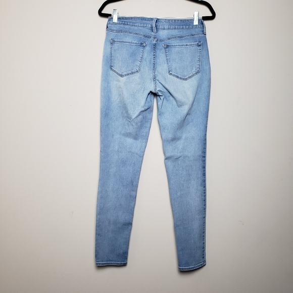 OLD NAVY Light Wash Rockstar Jeans - Picture 7 of 11